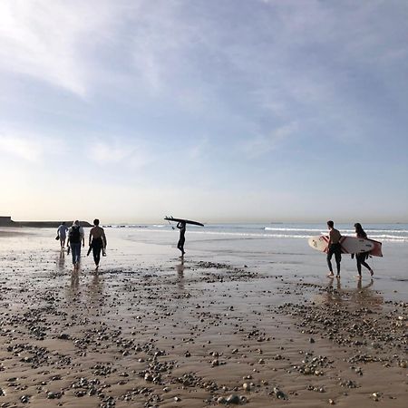 タガズー Psycho Surf Camp Bed & Breakfast エクステリア 写真